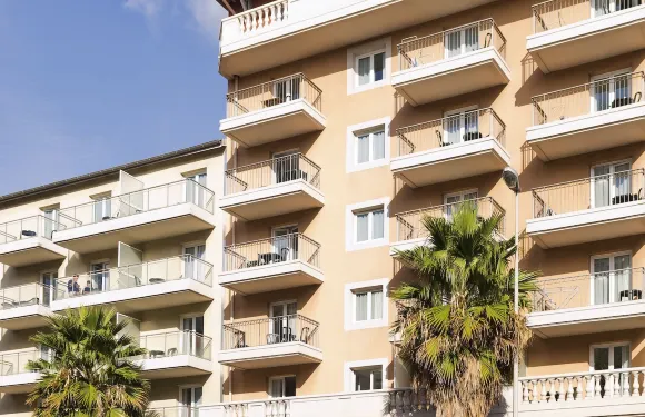 阿德吉奧阿克瑟斯尼斯馬格安酒店