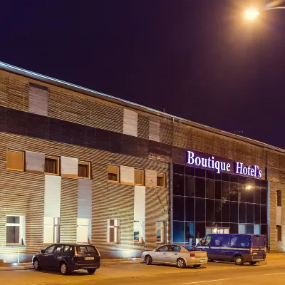 Boutique Hotel's I Milionowa โรงแรมใกล้สนามบินวลาดีสลาว์ เรย์มอนต์