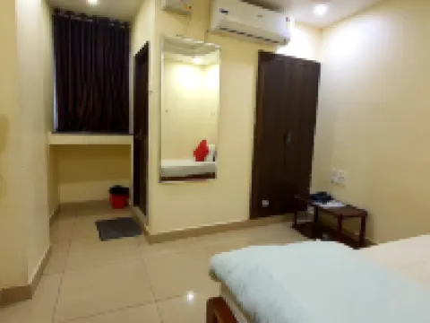Venkateshwara Mitra Residency Hotels in Warangal