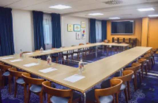 เบสท์ เวสเทิร์น พลัส เล คองเคอร์แรนท์ รูเอ็น นอร์ด