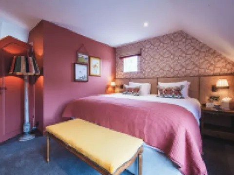 Bel and the Dragon-Odiham โรงแรมในHook