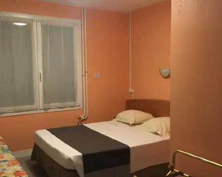 ホテル テルミドール ヌベールのホテル