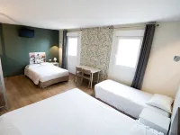 Hotel Grand Cap Rooftop Pool Hotels in Bessan