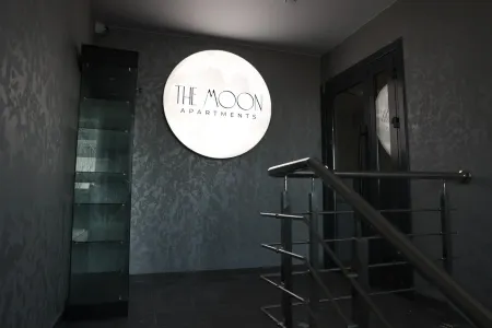 Луна Апартаменты