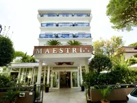 โรงแรมมาเอสตริ โรงแรมใกล้Mojito Beach Riccione