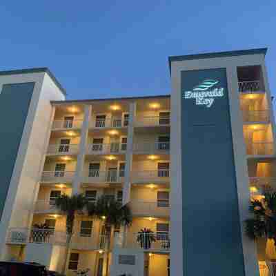 Emerald Key 502 Hotel Exterior
