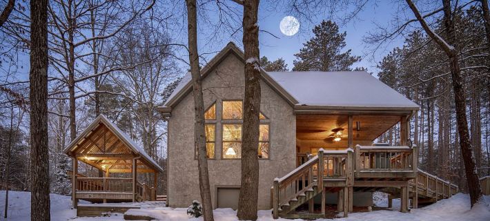Cherry Ridge Retreat Hotels in Hocking County