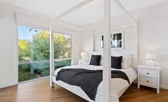 Blairgowrie Beachside Retreat Solar Heated Pool