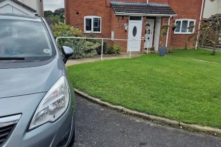 3 Bedroom - 1 Bathroom - Garden - Pet Friendly Отели рядом с достопримечательностью «The Community Church Wrexham»