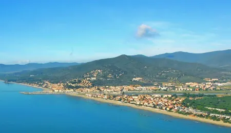 Villa Stella Marina Отели рядом с достопримечательностью «Minimarket G.F.S»