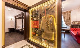 Ussr City Center Luxurious Apartment , Lives the Life of Soviet Generals