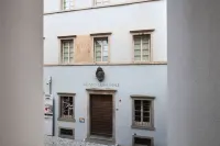 Charme Hotel Al Torchio فنادق في Losone