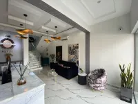 Tomking legacy hotel Hotels in Ozuaha