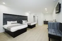 Sapphire Inn & Suites Hotels in Deer Park