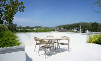 Tree O'clock Pool Villa - Phuket