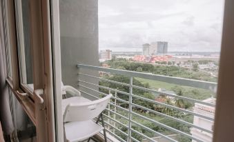 Luxurious Studio in Iloilo City With City Views