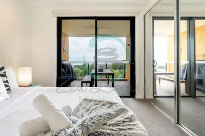 Oceanfront Marvel Harbour View Pool Parking Các khách sạn ở 