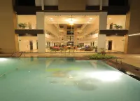 Sarovar Portico, Somnath - piscina