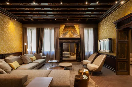 Palazzo Pianca Отели рядом с достопримечательностью «Церковь Сан-Самуэле»