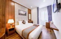 Wisteria Hotel Hotels near Xuan Huong Lake