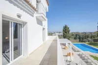 Elegant Villa Retreat - Villas
