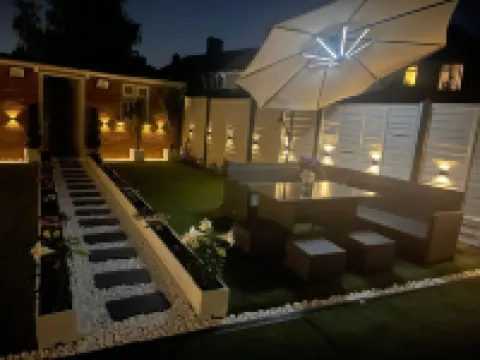 北大道賓館有限公司, 希思羅機場-免費停車