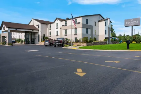 Country Inn & Suites by Radisson, Grandville-Grand Rapids West, MI Отели рядом с достопримечательностью «Ривертаун Кроссингс»