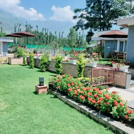 Upani Cottages