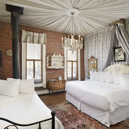 The Residence Hotel