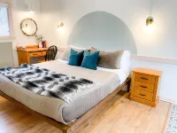 Modern Boho Cabin - Romantic Couples Getaway - Luxury Tub - 5mi from Helen