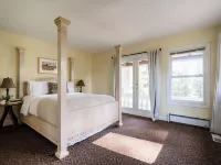 Villa Terra Bella, by Vinifera Homes Hotels in Windsor