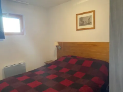 T2 apartment at the foot of the slopes, south-facing