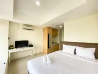 Comfy and Tidy Studio at Pollux Chadstone Apartment