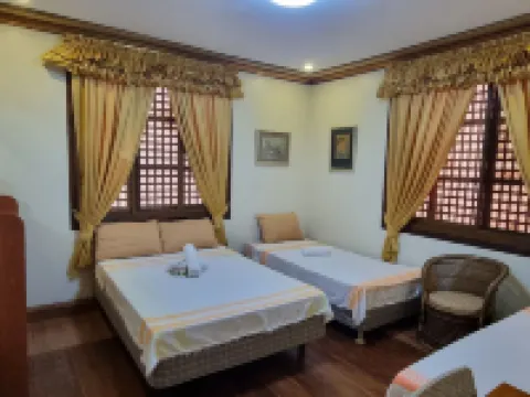 Casa Familya Hotels in Batac