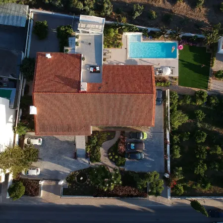 Vila Milreu Guest House