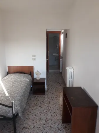 Hotel la Torretta Отели в г. Фолиньо