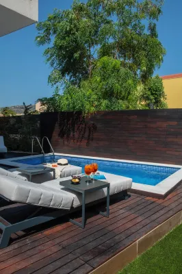 Olive Boutique Hotel Hoteles cerca de Atspas Beach
