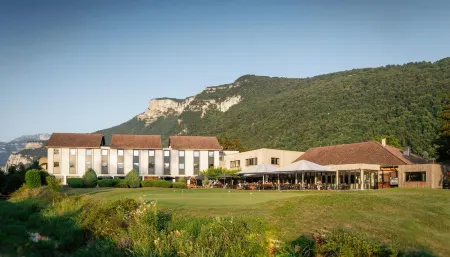 Domaine de Charmeil Отели в г. Ла Сюр ан Шартрёз