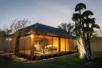 The Japanese House by Bridge Retreats Hotel dekat Bath Spa University