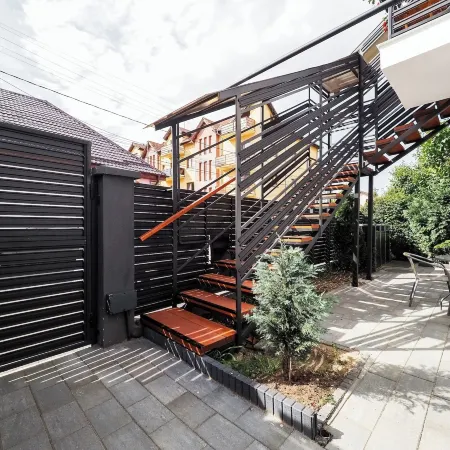 Ben Apartments