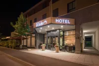 Hotel Arcade Hotel a Root