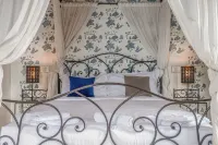 Essentia Guest House Hotels in Torno