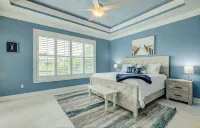 4-bedroom house in charming Bradenton, with private pool, spa, and boat dock.