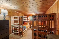 Lakeside Getaway - Lake Access & Firepit Hotel a Wolfeboro