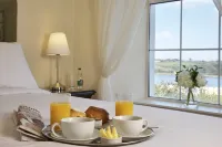 Walter Raleigh Hotel - Beach