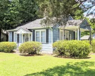Cozy Blue Cottage 2BR/1BA