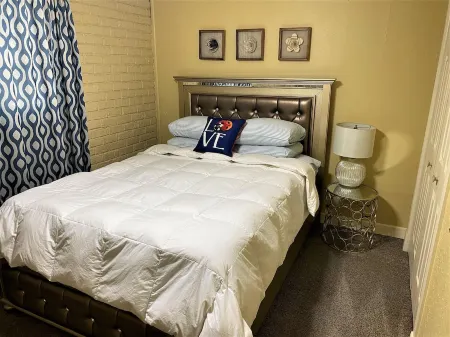 Super Quiet/Comfortable Historic Beauregard Downtown minutes to LSU