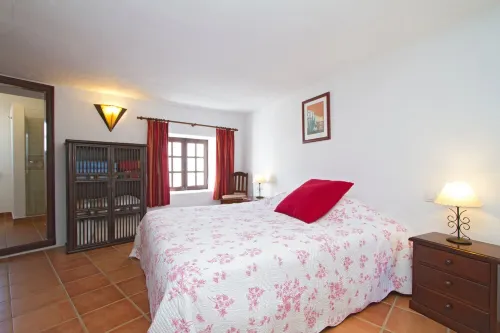 Finca with Private Pool and Striking Views of Hills and Sea