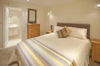 Atlantic Reach Cottage, Newquay.  Large 4 bed villa with leisure services & WiFi - Jacuzzi
