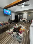 The Riverside Retreat! cozy, newly remodeled home